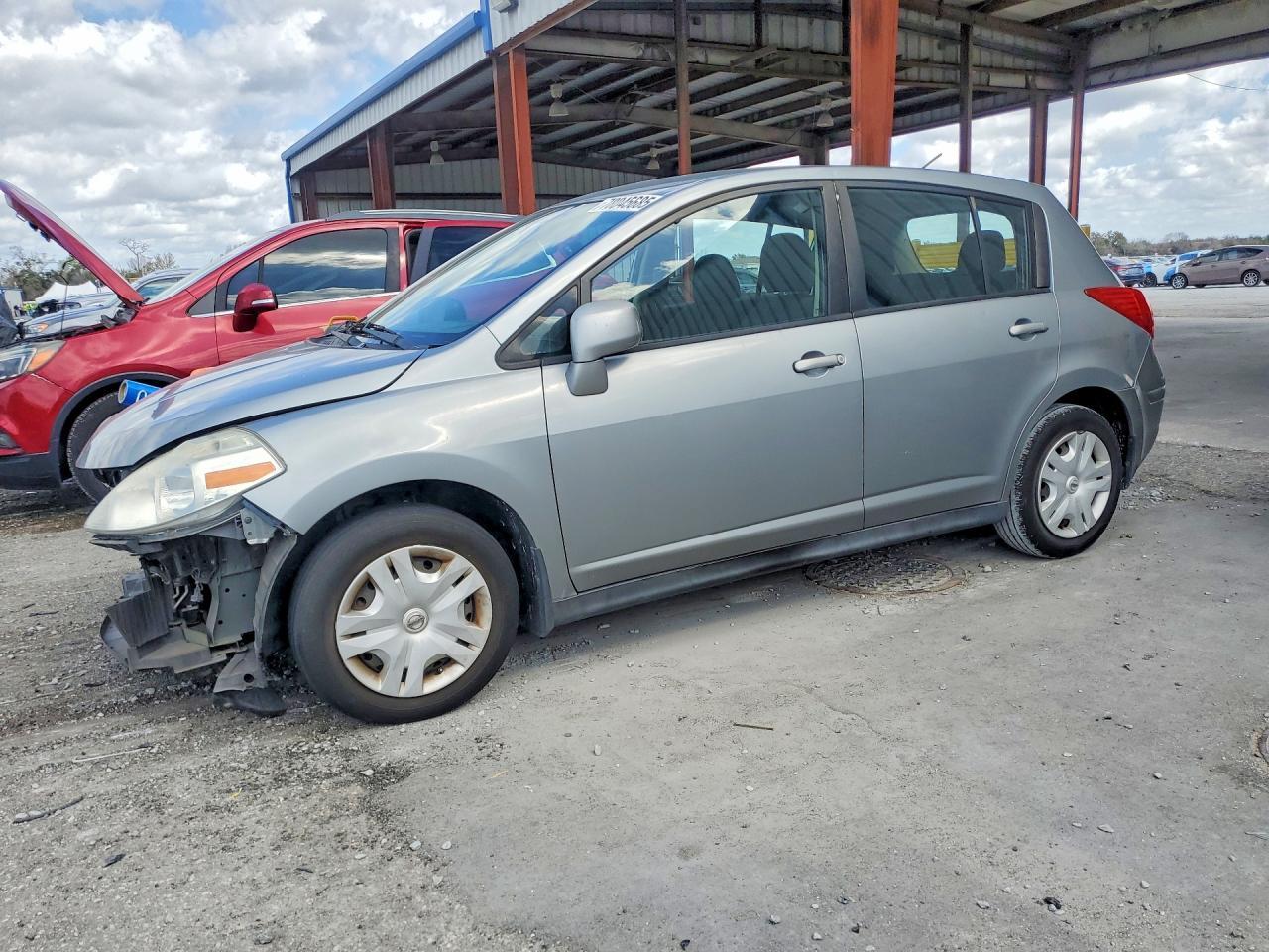 2011 NISSAN VERSA
