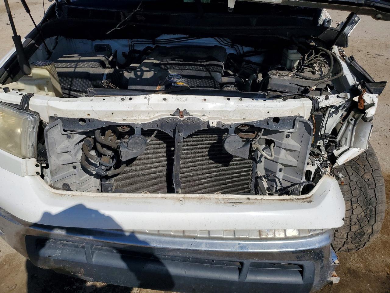 2011 TOYOTA TUNDRA