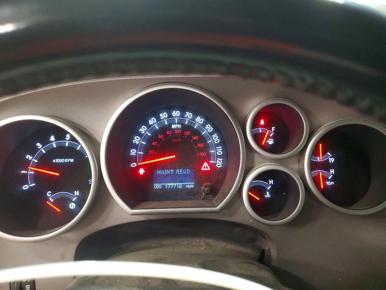 2011 TOYOTA Sequoia
