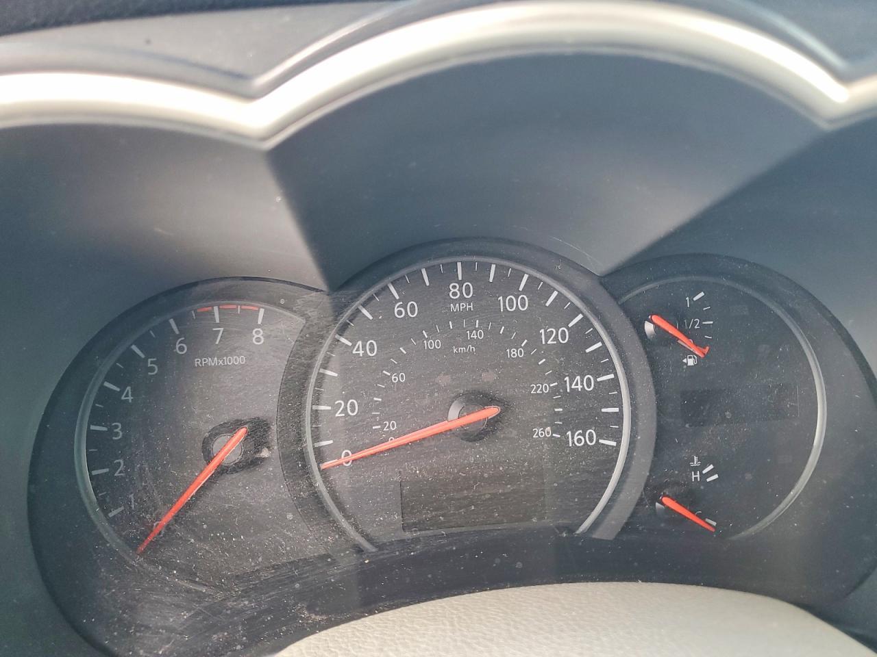 2013 NISSAN Quest