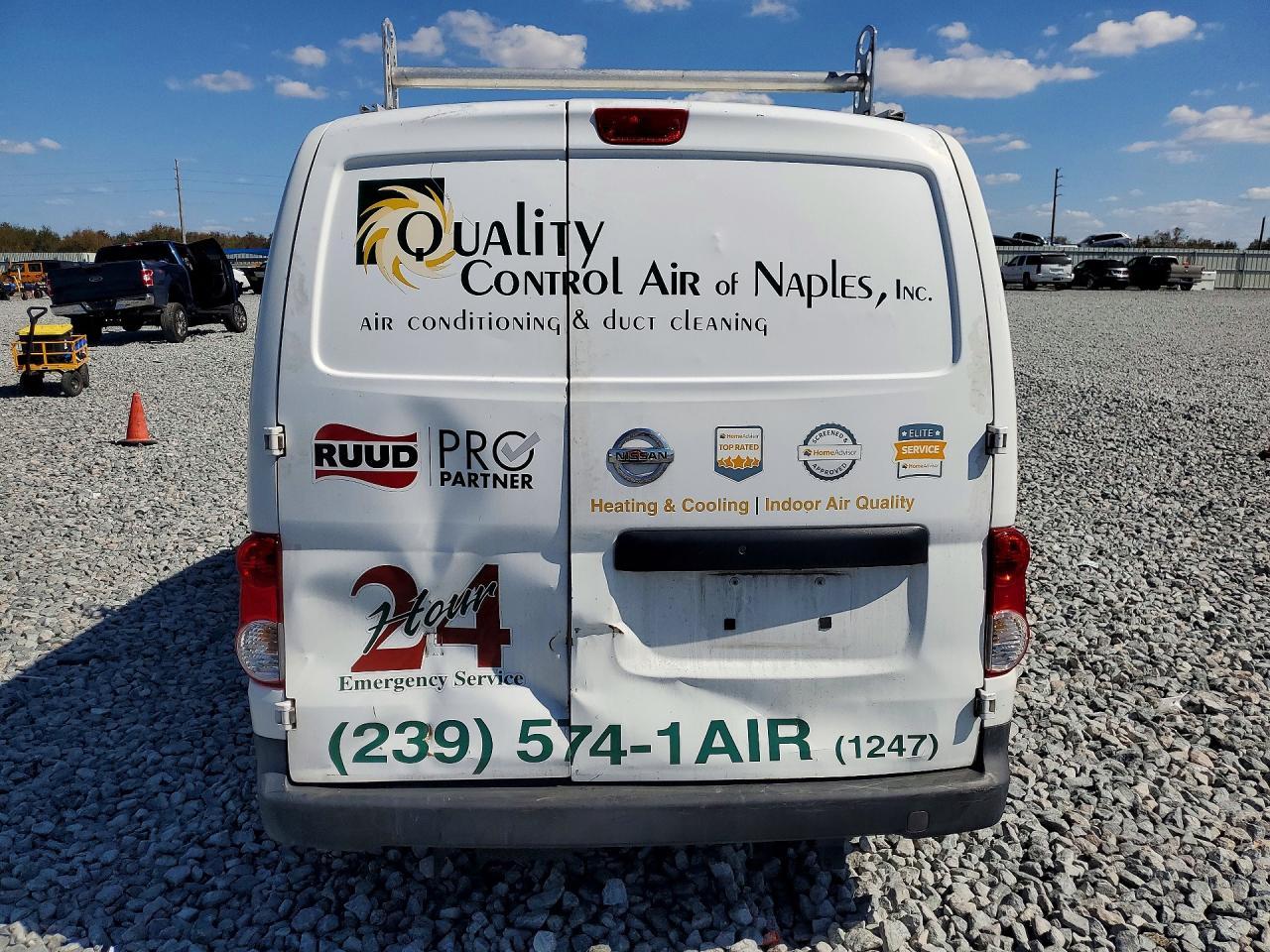 2016 NISSAN NV 200