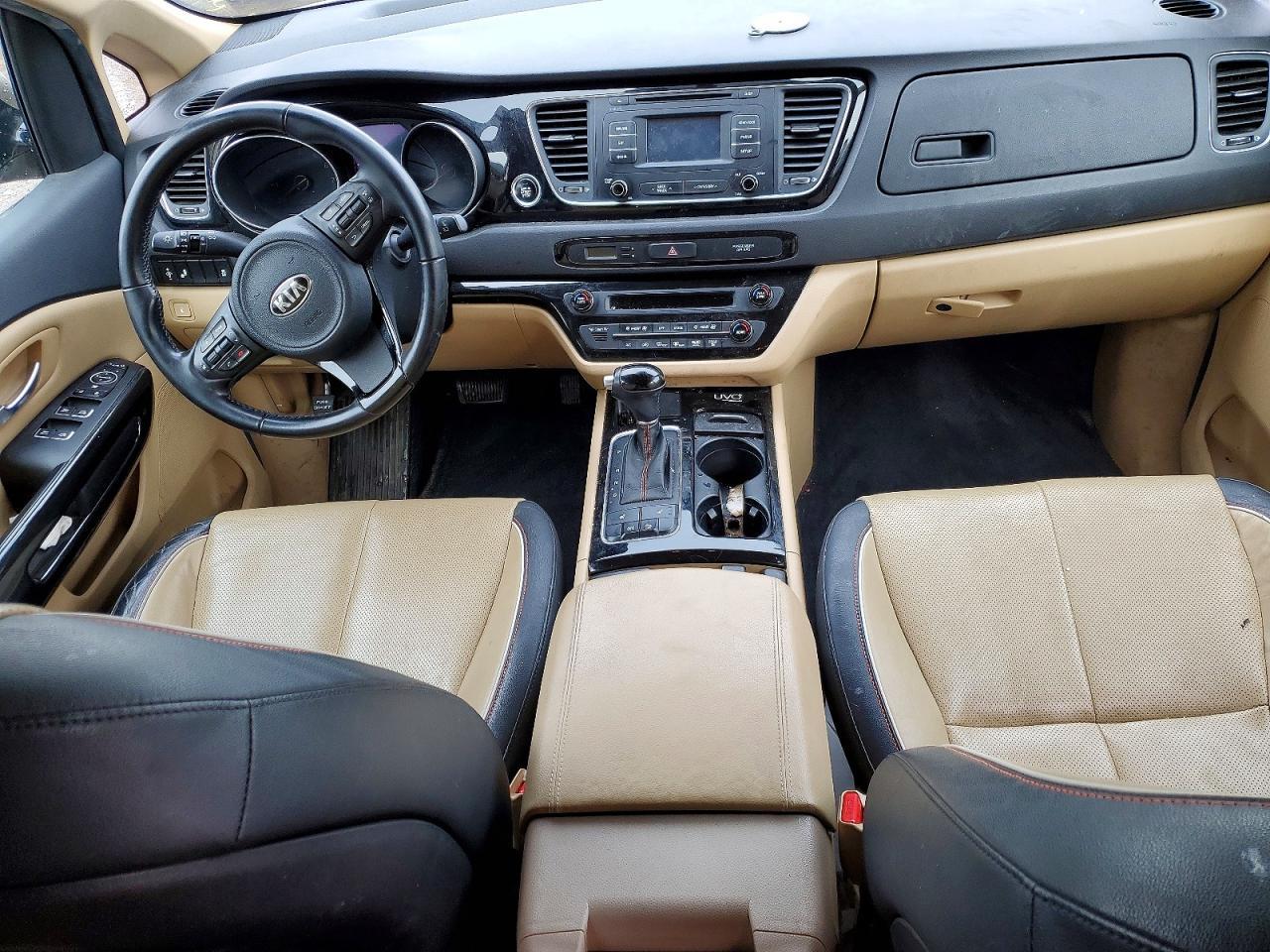 2015 KIA SEDONA