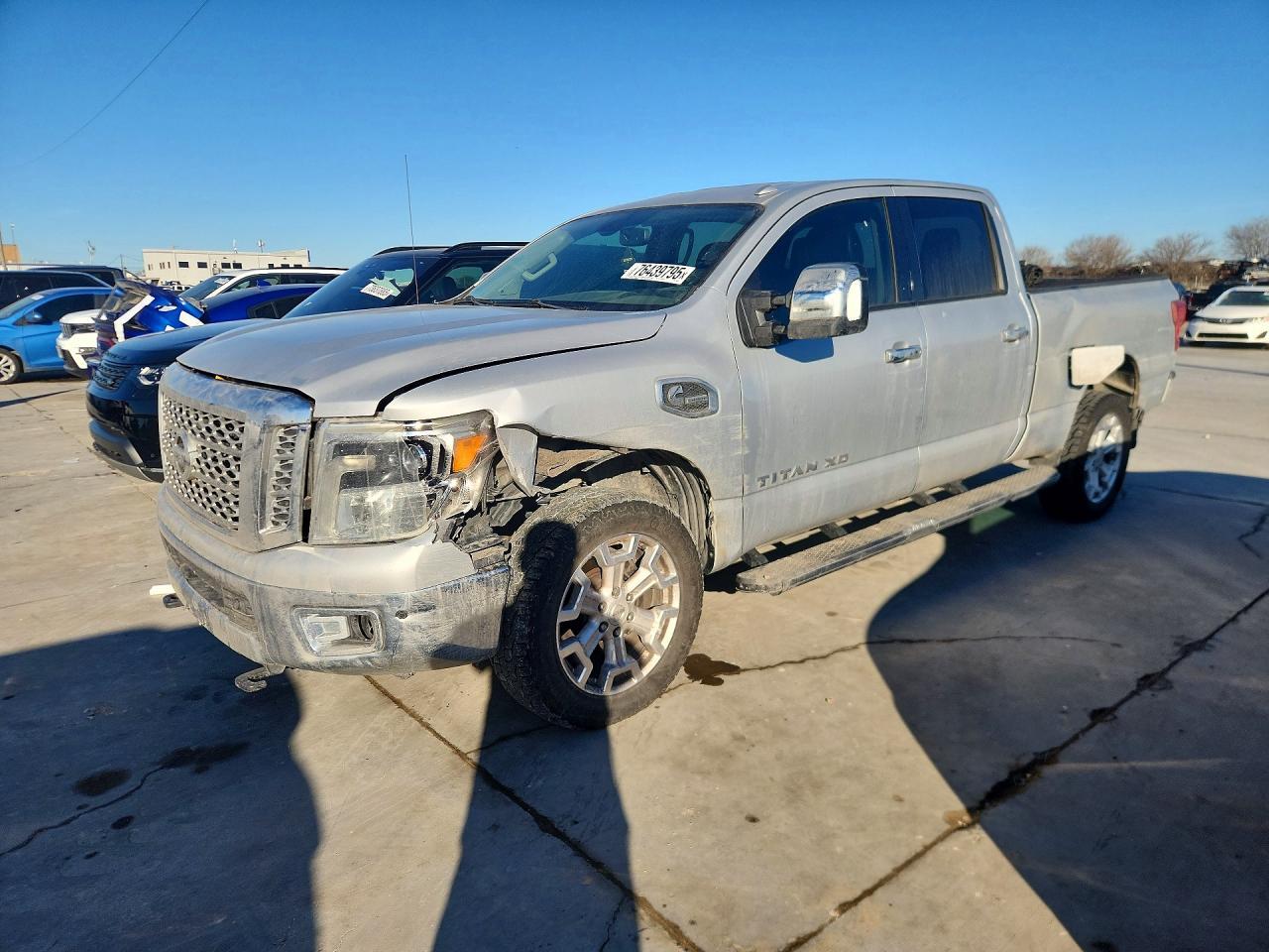 2016 NISSAN Titan