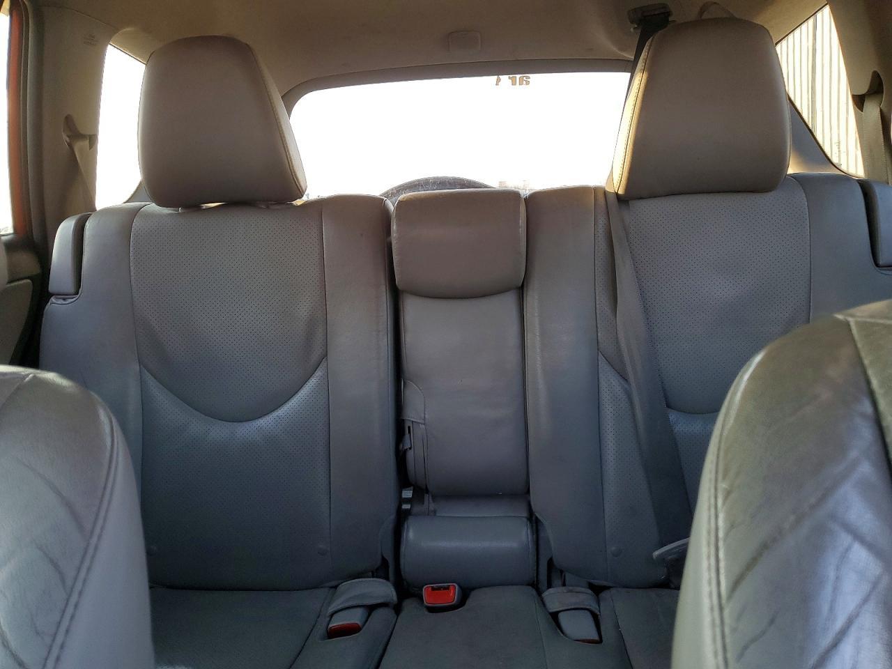 2011 TOYOTA RAV4