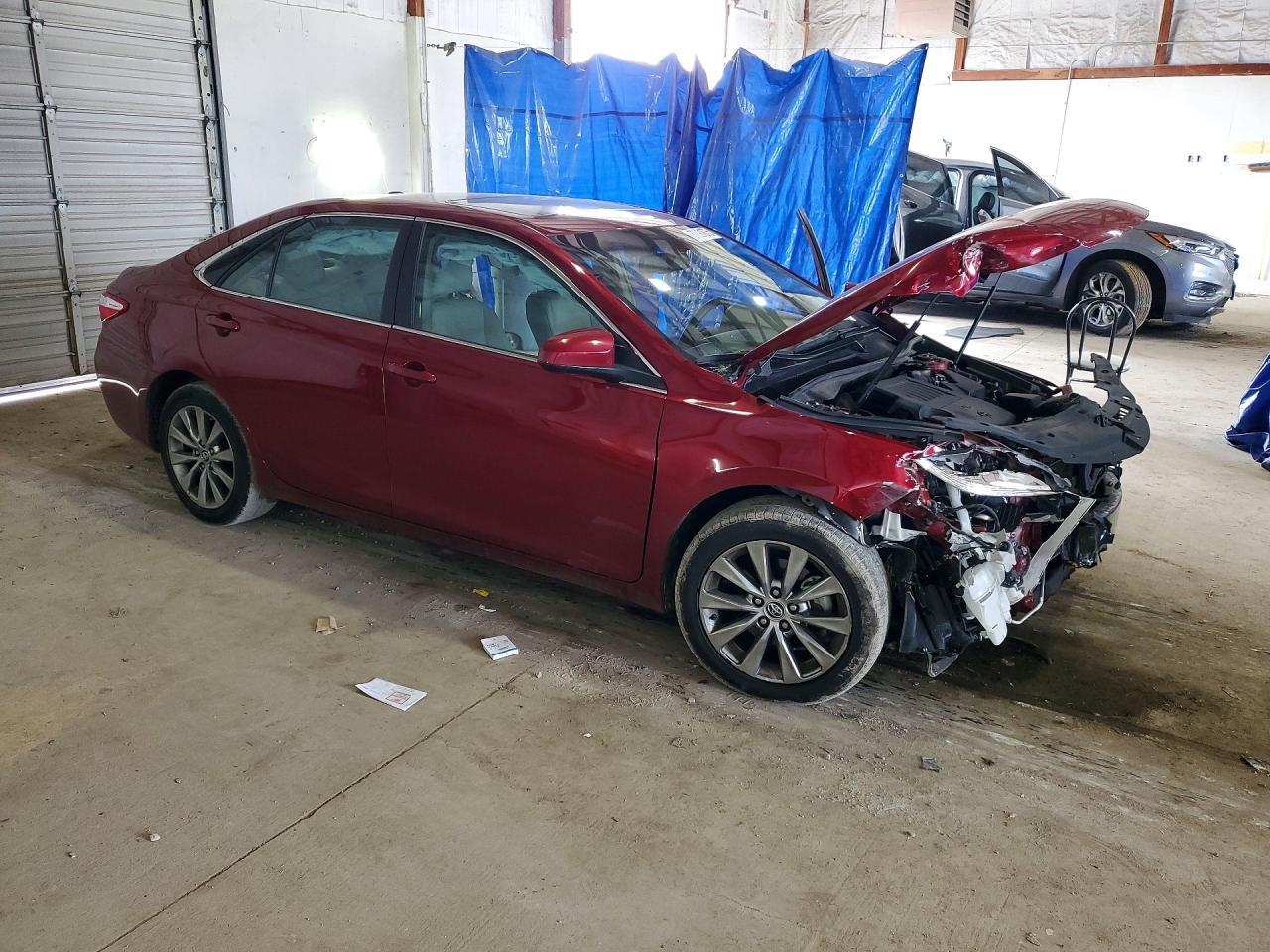 2016 TOYOTA CAMRY