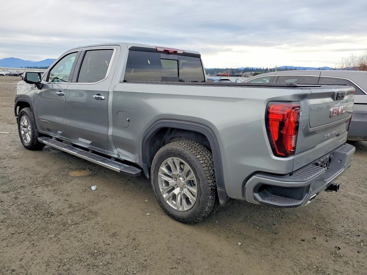 2025 GMC Sierra