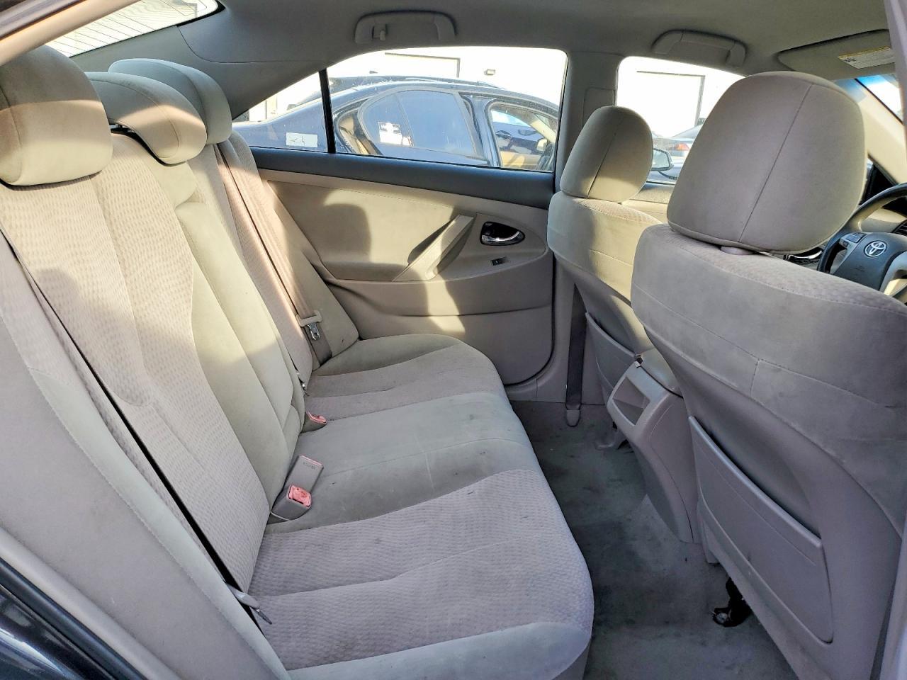 2011 TOYOTA CAMRY