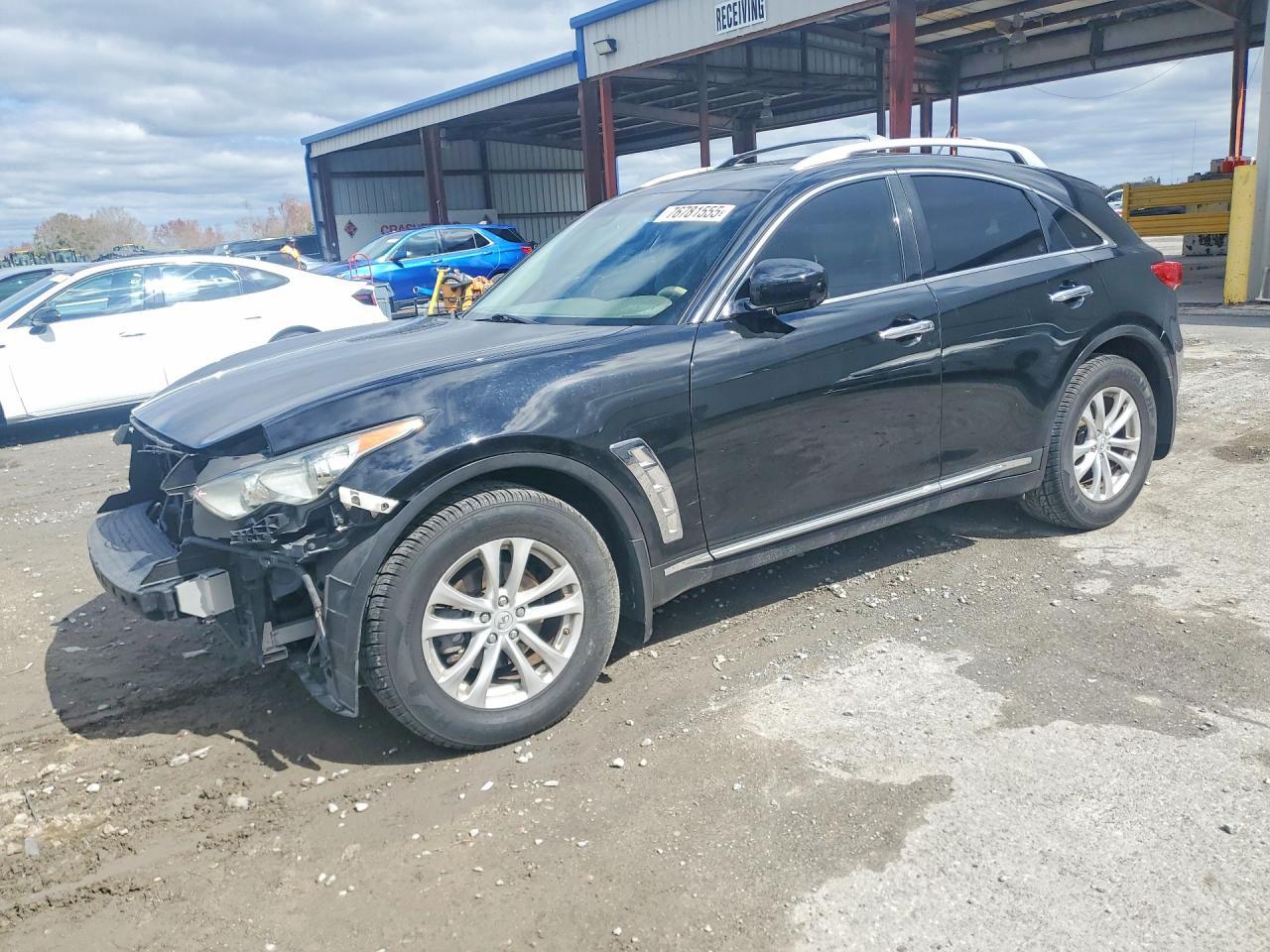 2011 INFINITI FX35