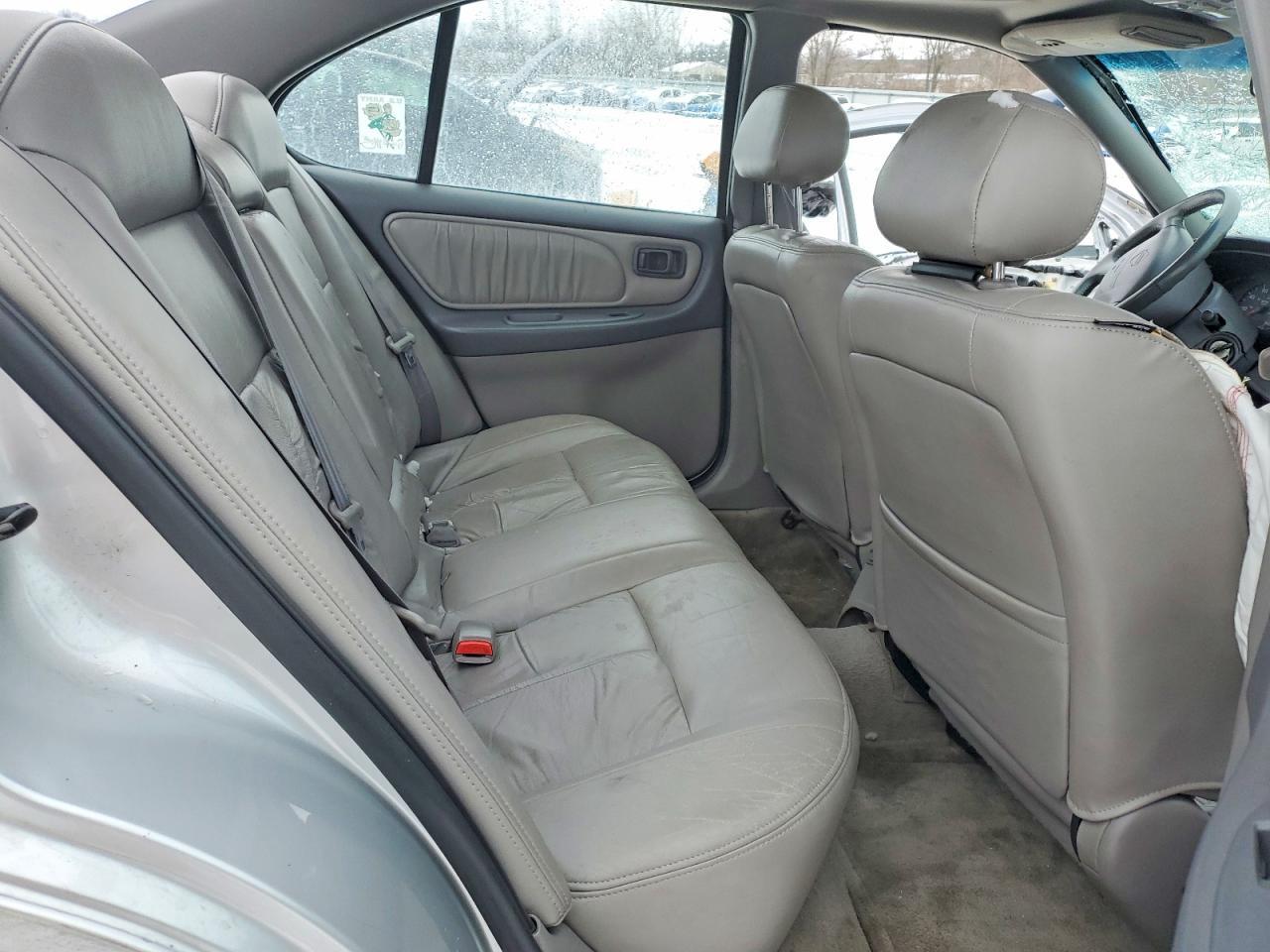 2001 NISSAN ALTIMA
