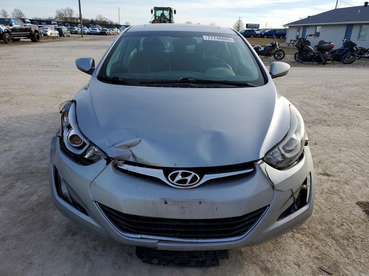 2015 HYUNDAI ELANTRA