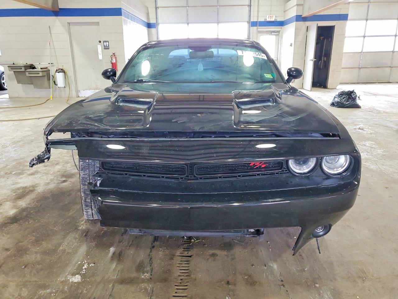 2015 DODGE Challenger