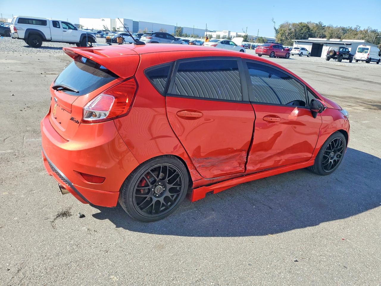 2015 FORD Fiesta