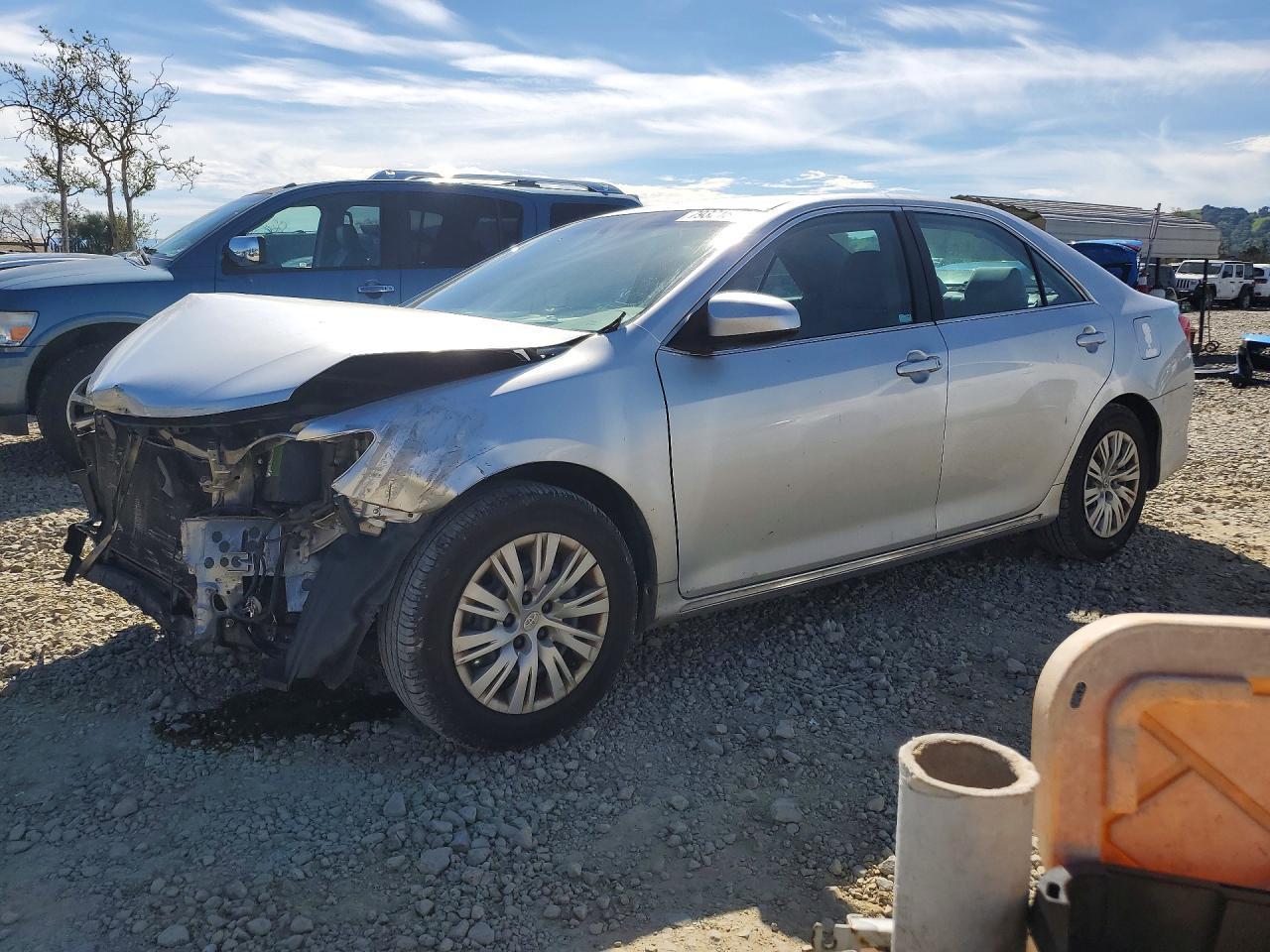 2013 TOYOTA CAMRY