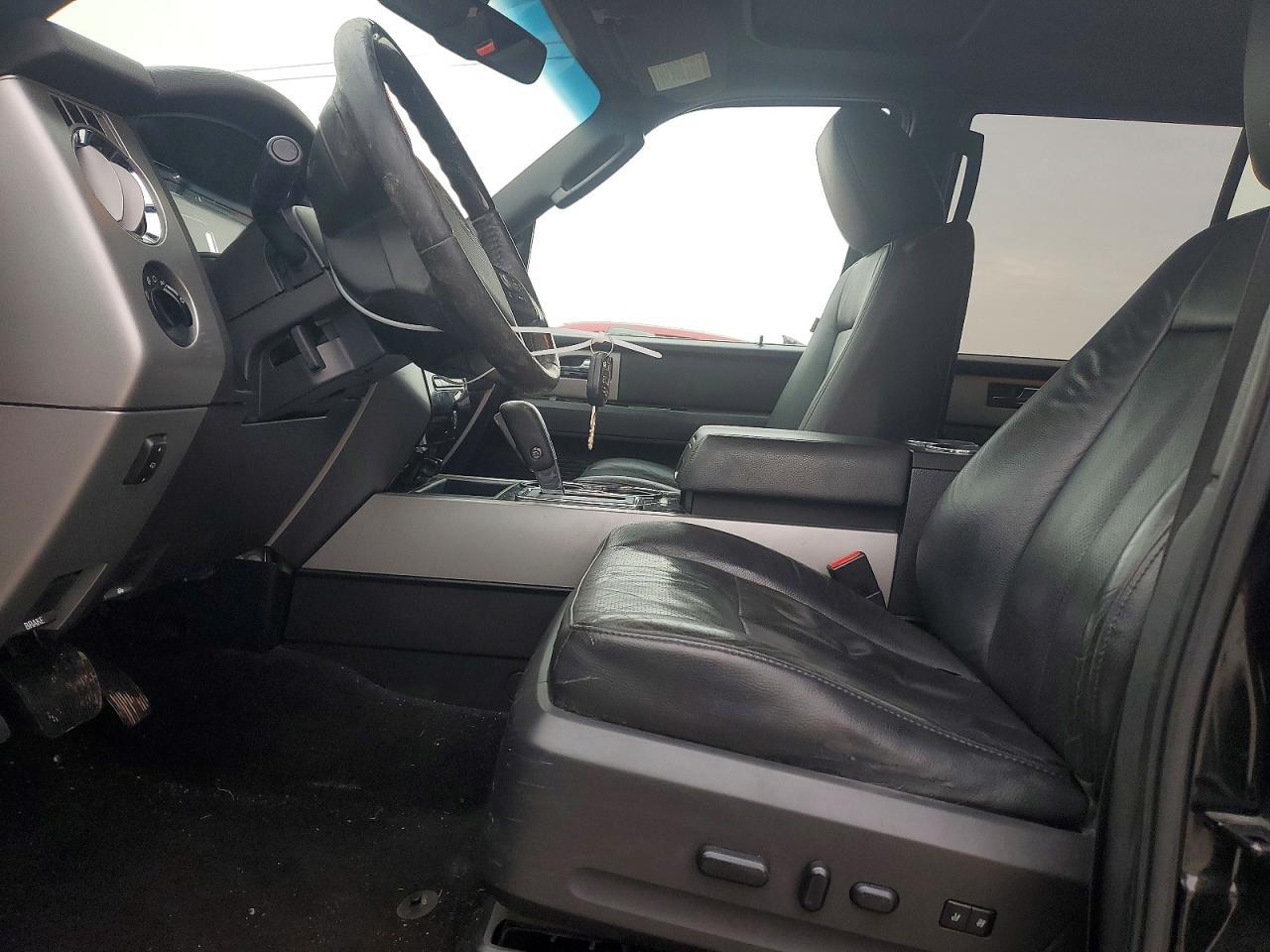 2013 FORD Expedition