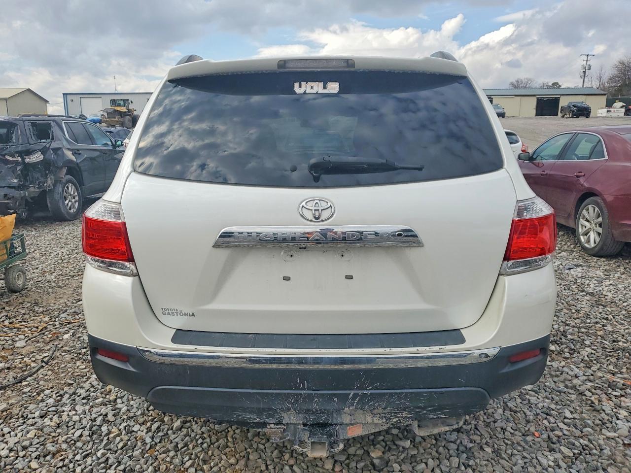 2013 TOYOTA HIGHLANDER