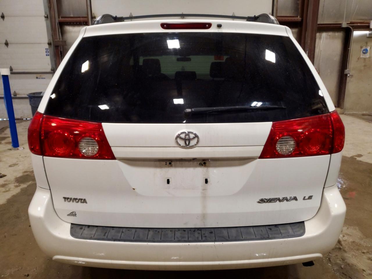 2007 TOYOTA SIENNA
