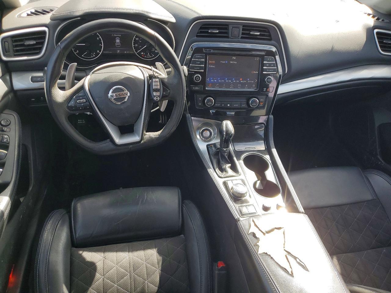 2017 NISSAN Maxima