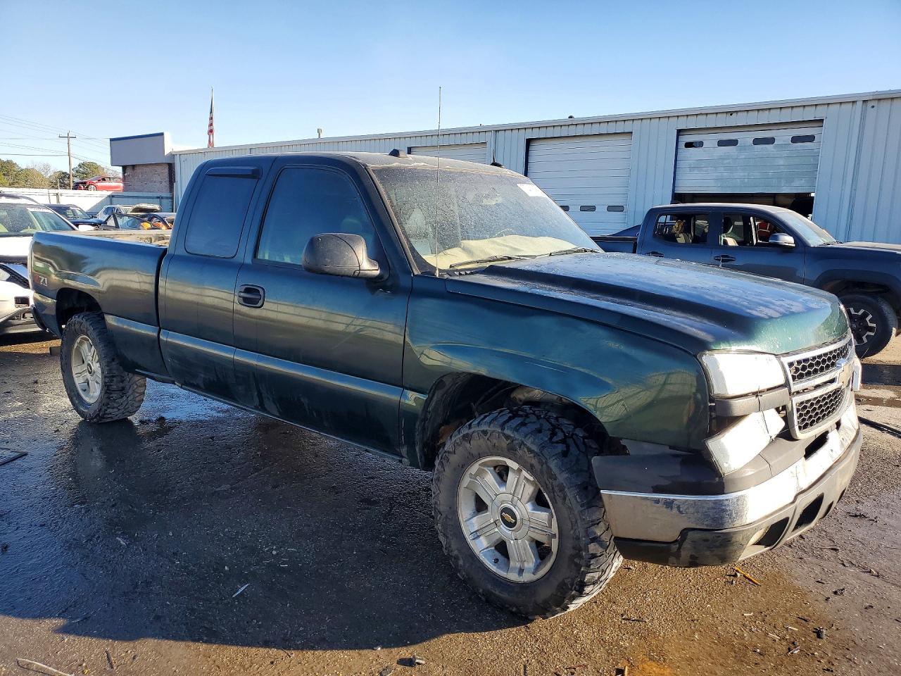 2004 CHEVROLET Silverado