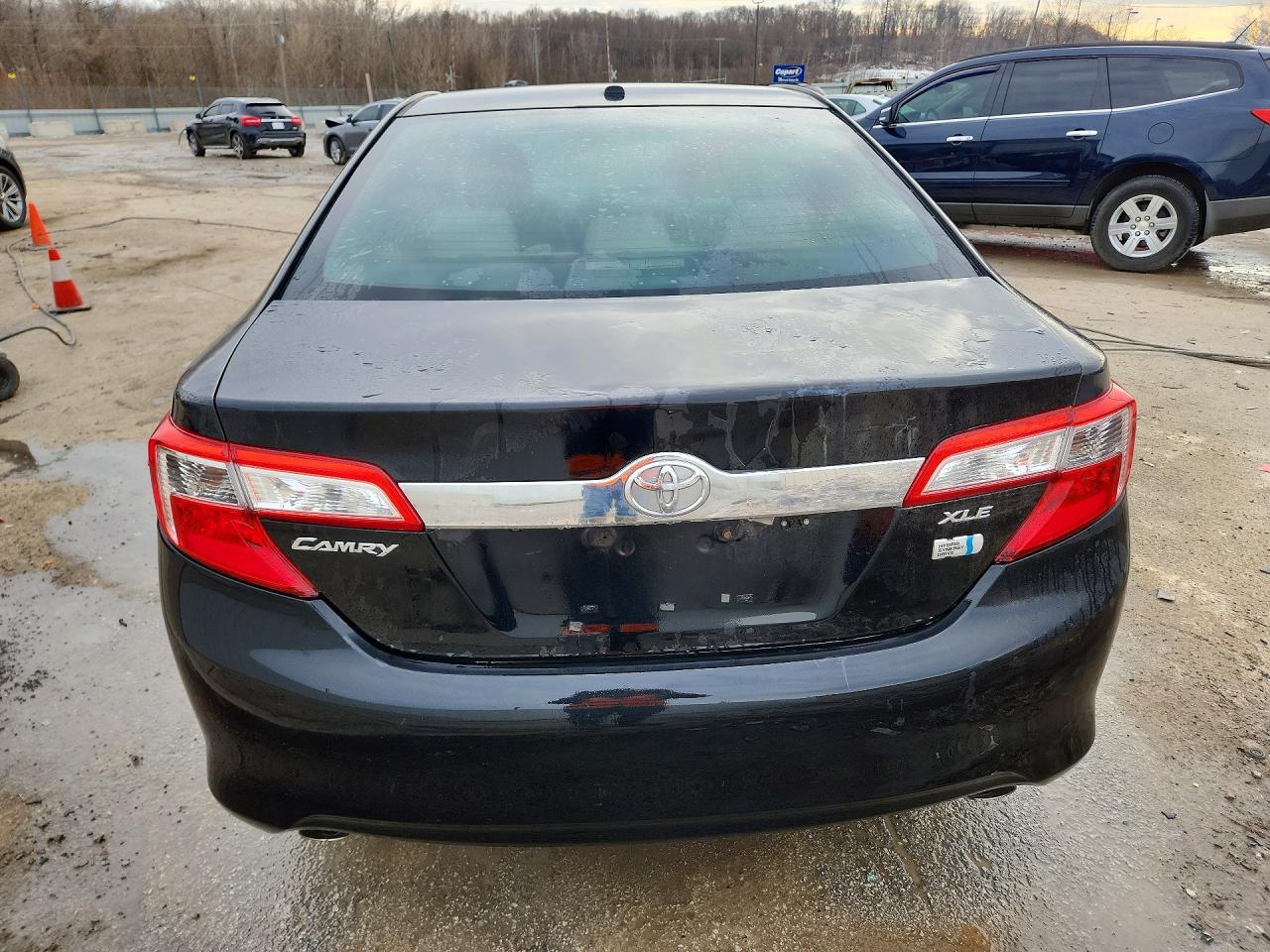 2012 TOYOTA CAMRY