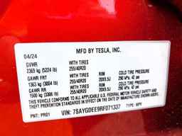 2024 TESLA MODEL Y