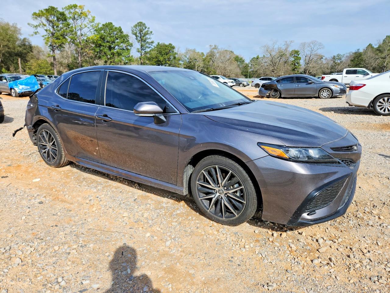 2022 TOYOTA CAMRY