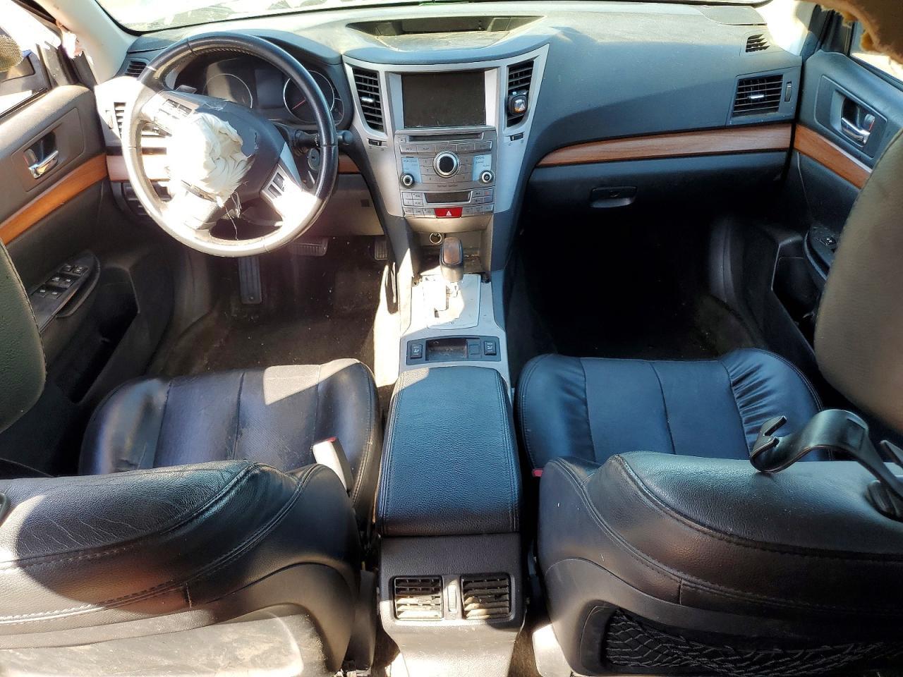 2013 SUBARU Outback