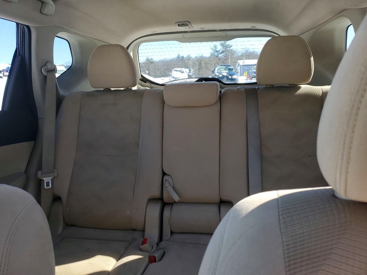 2015 NISSAN ROGUE