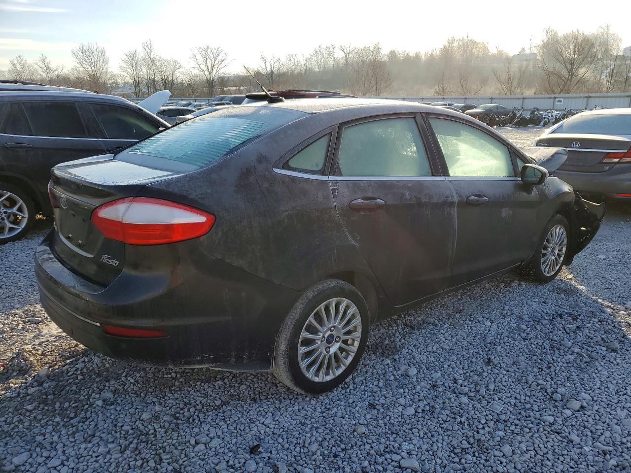 2015 FORD Fiesta