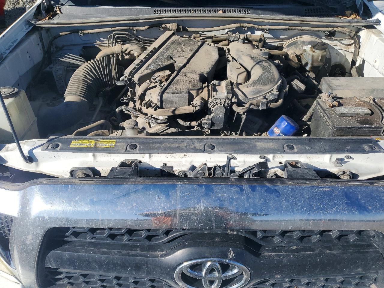 2011 TOYOTA TACOMA
