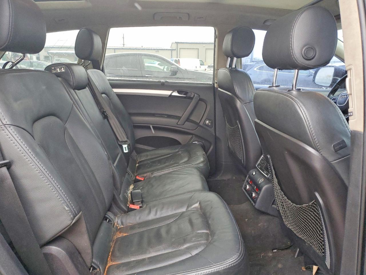 2010 AUDI Q7