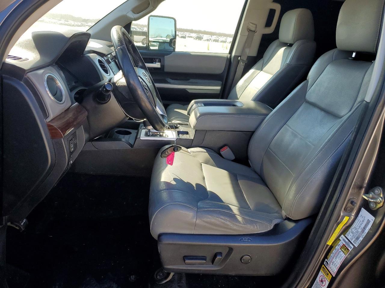 2017 TOYOTA TUNDRA
