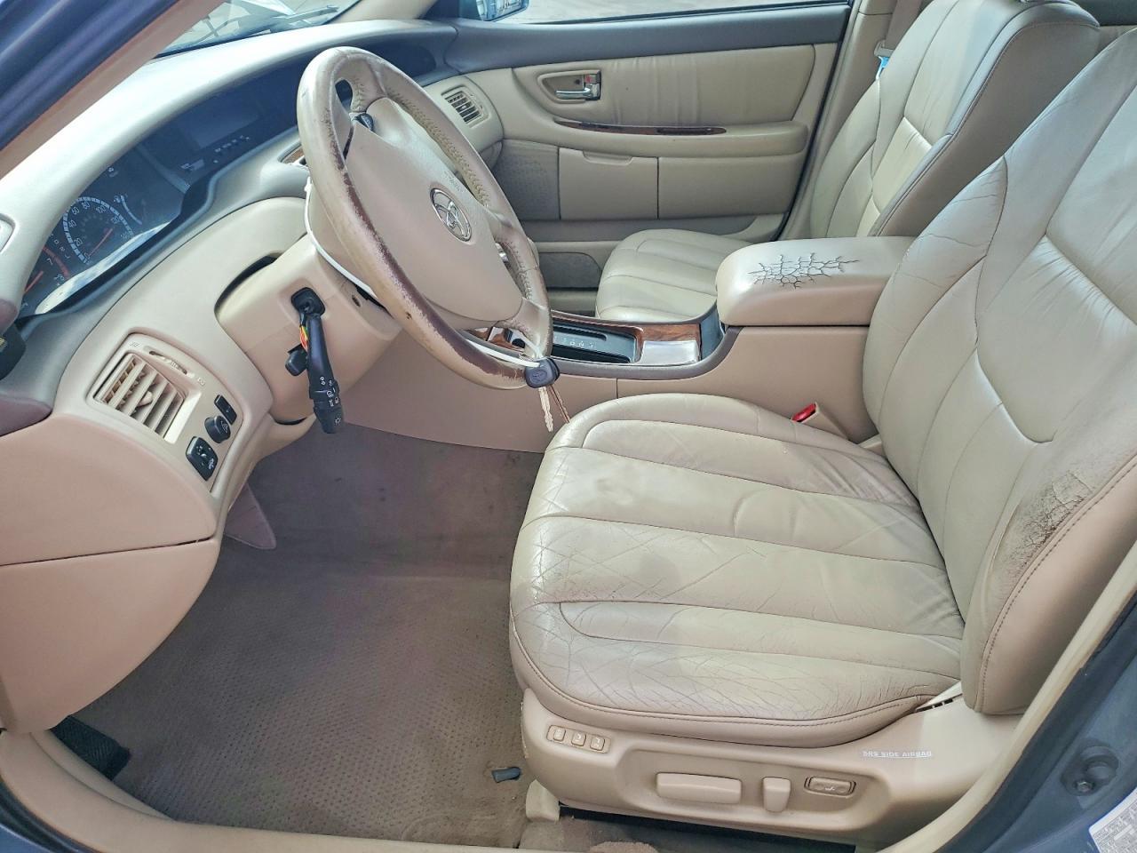 2002 TOYOTA Avalon