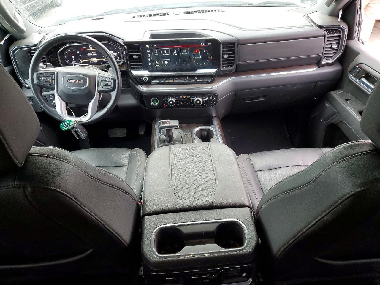 2023 GMC Sierra