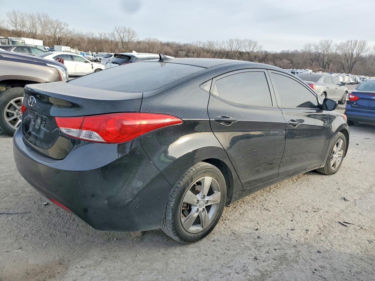 2012 HYUNDAI ELANTRA