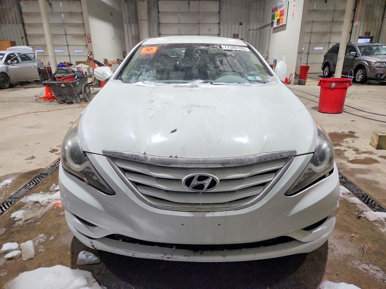 2011 HYUNDAI SONATA