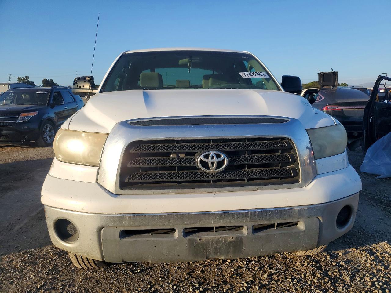 2008 TOYOTA TUNDRA