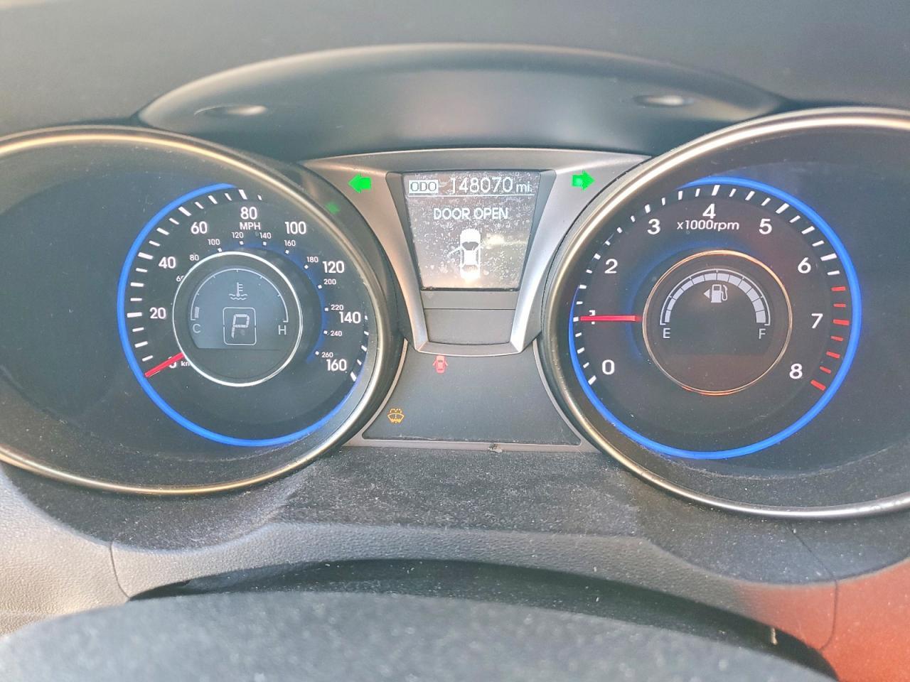 2013 HYUNDAI GENESIS