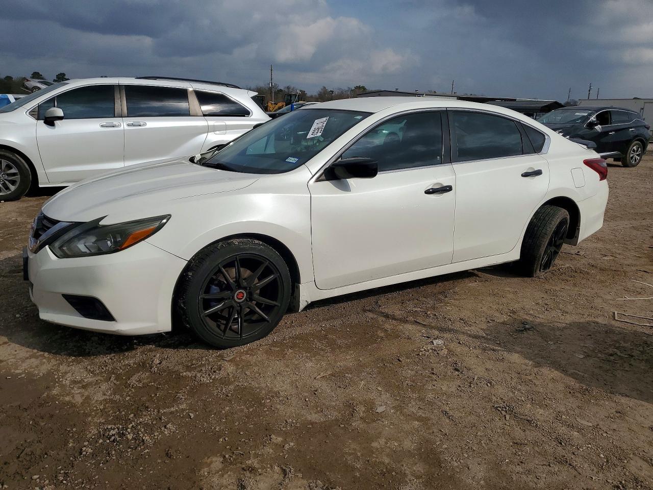2017 NISSAN ALTIMA
