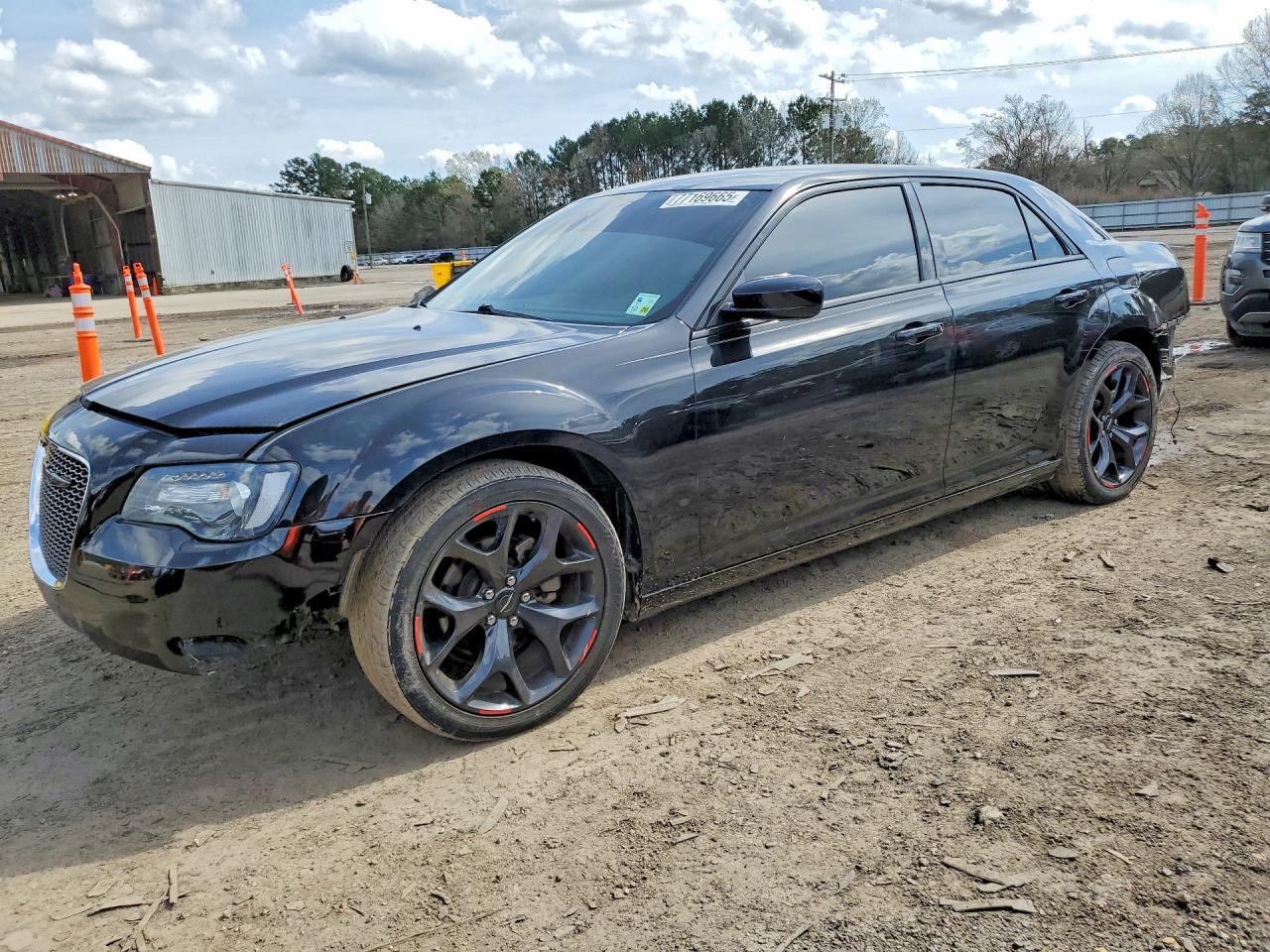 2021 CHRYSLER 300