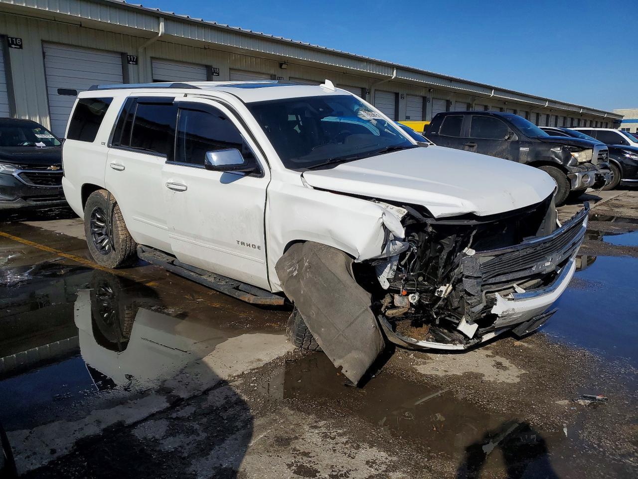 2016 CHEVROLET Tahoe