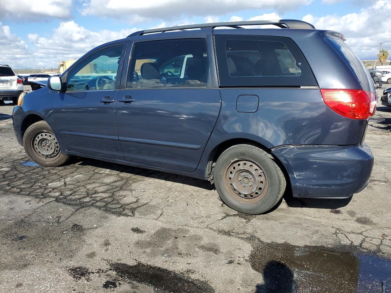 2007 TOYOTA SIENNA