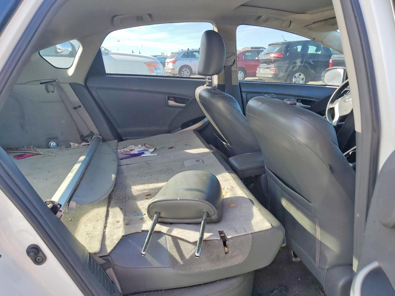2011 TOYOTA PRIUS