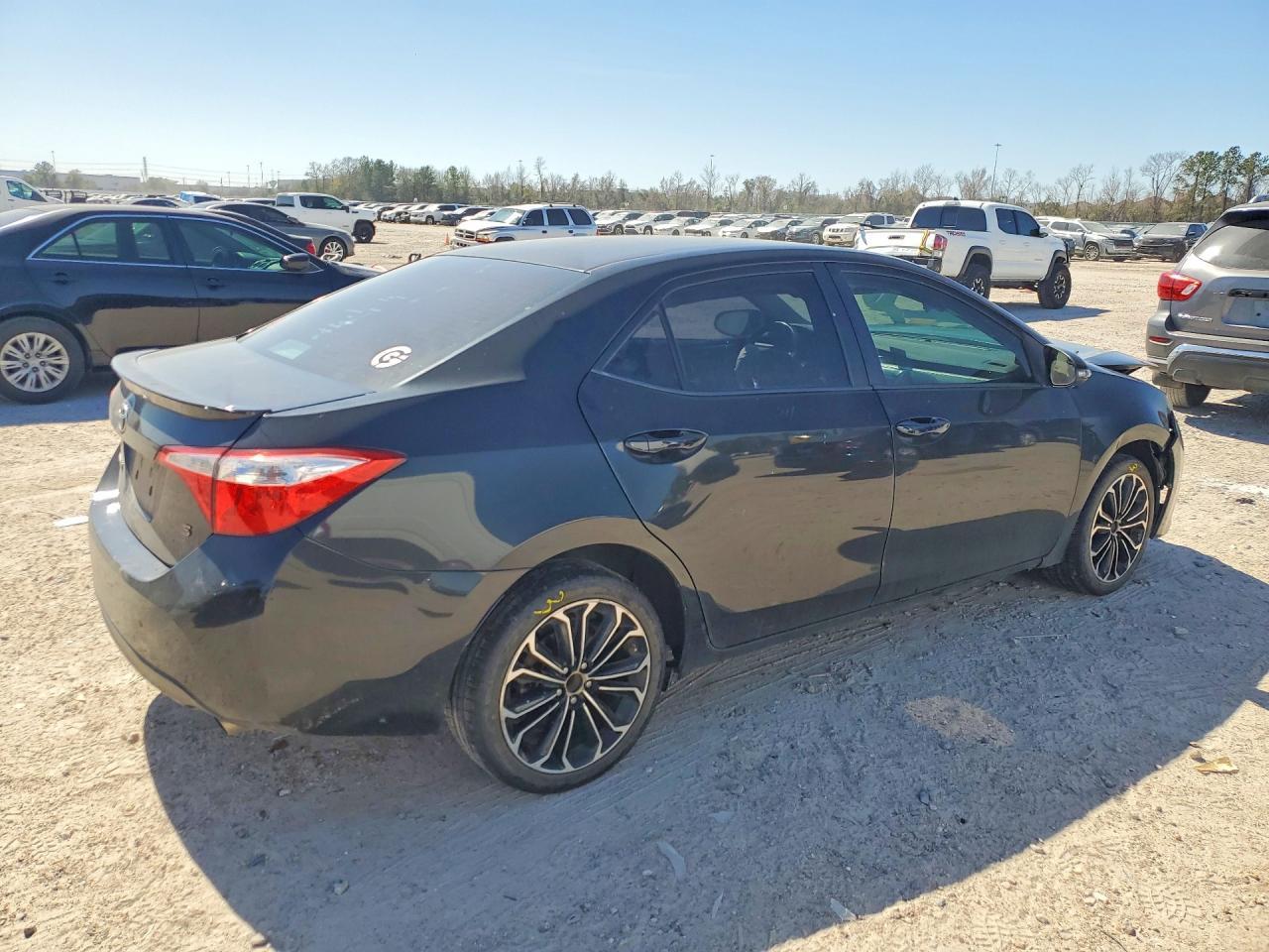 2016 TOYOTA COROLLA