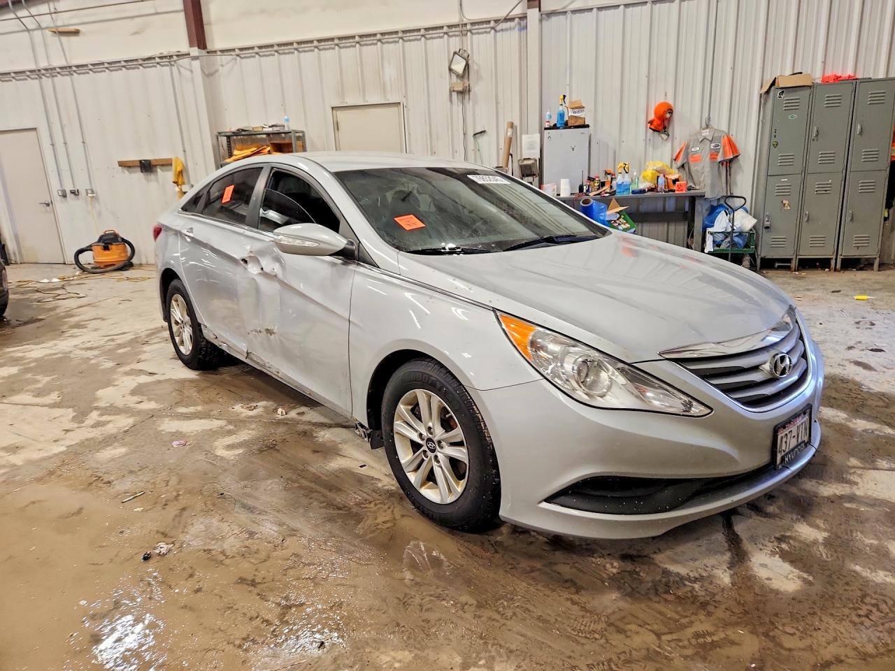 2014 HYUNDAI SONATA