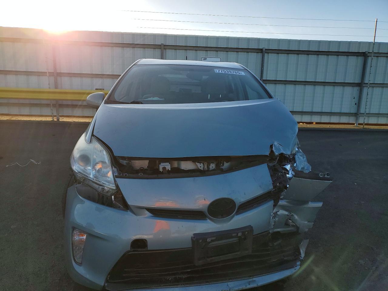 2013 TOYOTA PRIUS