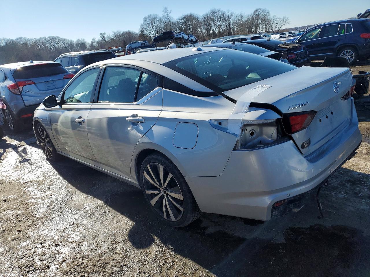 2022 NISSAN ALTIMA