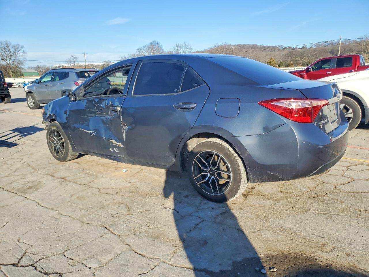 2018 TOYOTA COROLLA