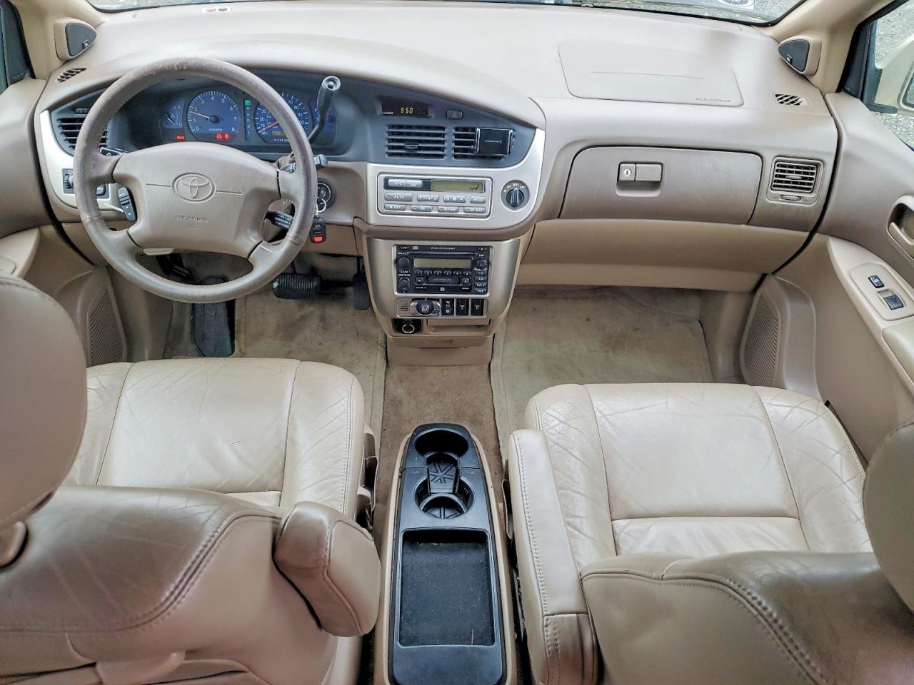 2002 TOYOTA SIENNA