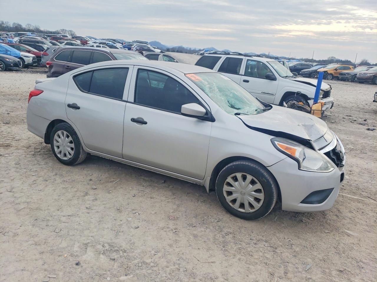 2018 NISSAN VERSA