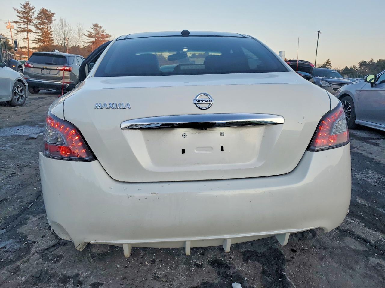 2009 NISSAN Maxima